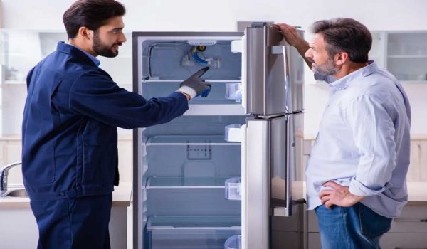 دلیل برفک زدن یخچال-راهنمای عیب یابی - تماس با تعمیرانو ۰۹۳۰۵۶۵۷۵۱۲
